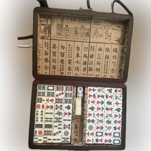 Vices Classic Chinese Mahjong Set w/ Case, Brand New, year of the tiger